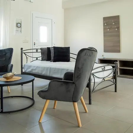 Σπίτι διακοπών House - Sleeps 4 - Private Courtyard - Parking