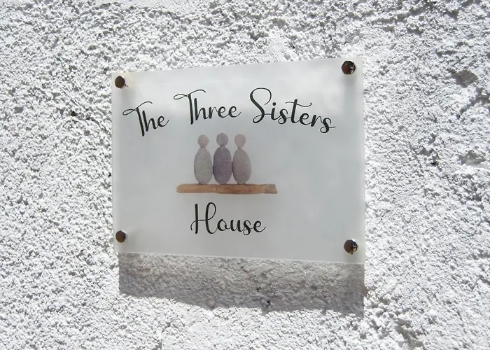 Σπίτι διακοπών House - Sleeps 4 - Private Courtyard - Parking *