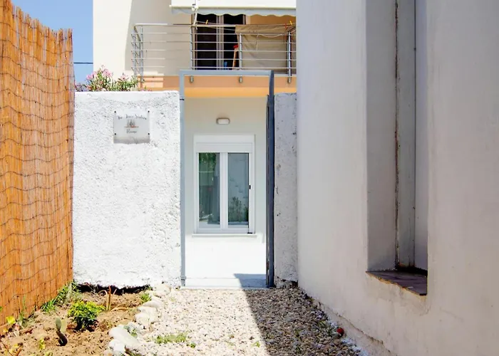 House - Sleeps 4 - Private Courtyard - Parking Kardamena (Kos)